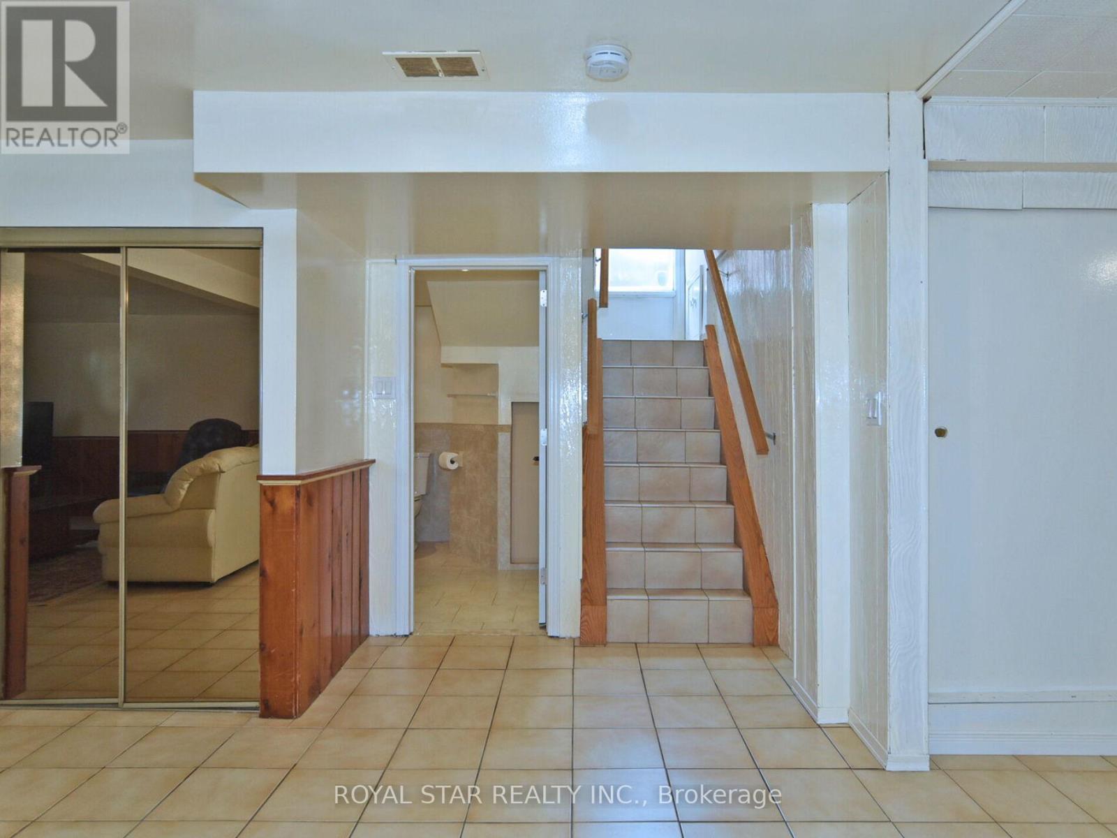 Photo 27 of 25 Diana Drive, Toronto ON