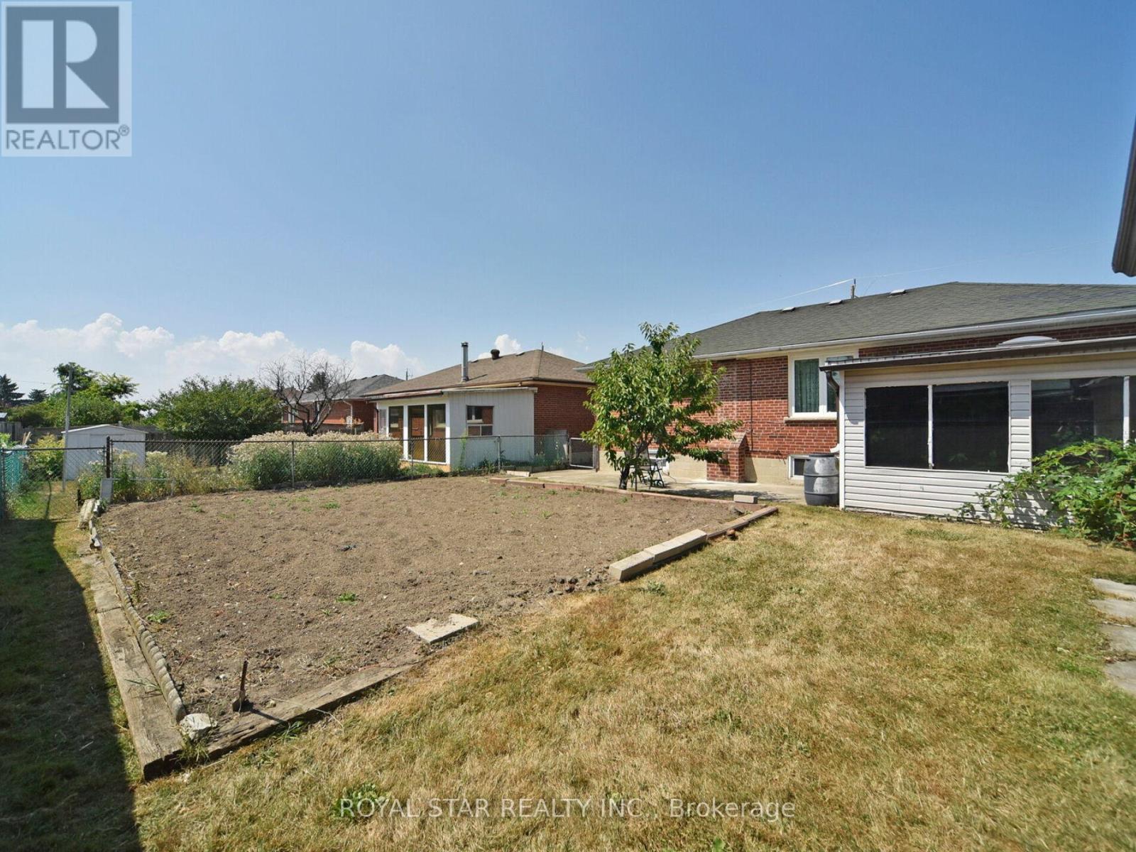 Photo 47 of 25 Diana Drive, Toronto ON