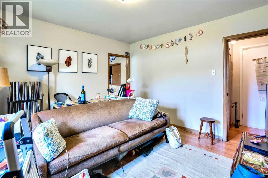 Multi-family House for Sale in   Avenue NW Tuxedo Park Calgary 