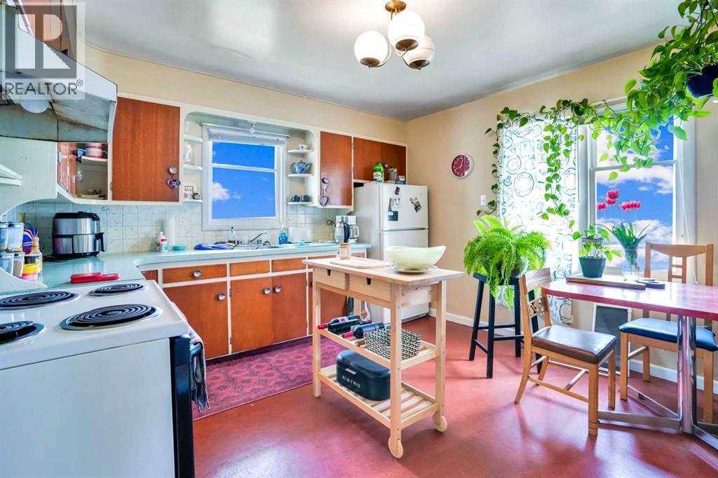 Multi-family House for Sale in   Avenue NW Tuxedo Park Calgary 