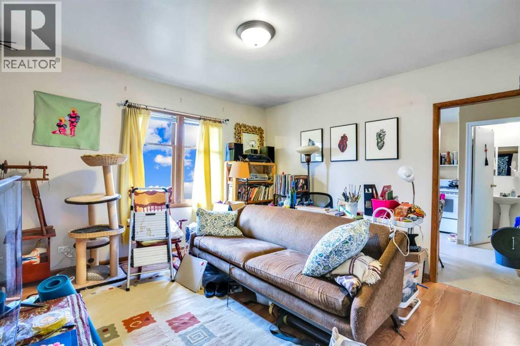 Multi-family House for Sale in   Avenue NW Tuxedo Park Calgary 