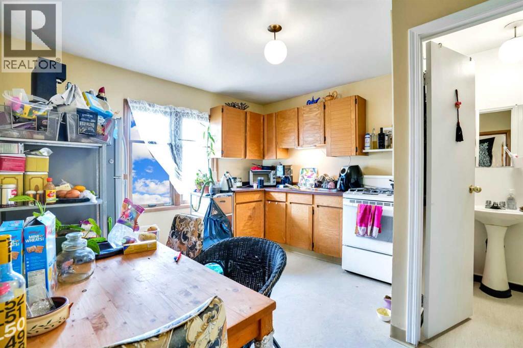 Multi-family House for Sale in   Avenue NW Tuxedo Park Calgary 