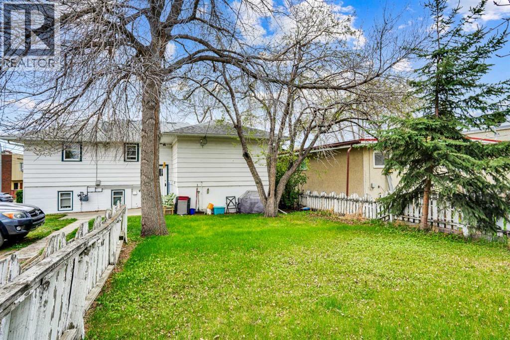 Multi-family House for Sale in   Avenue NW Tuxedo Park Calgary 