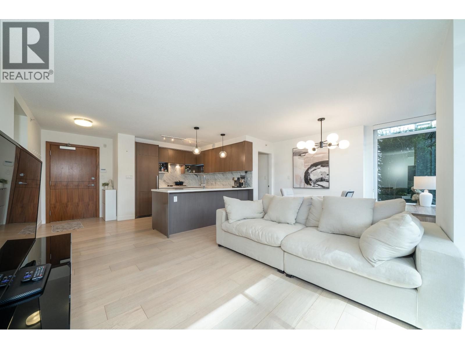 Photo 4 of 503 9019 Cook Road, Richmond BC