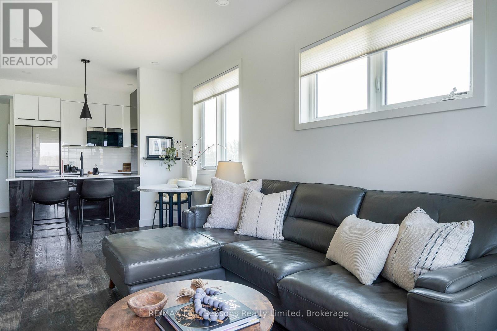 Photo 41 of 302 12 Beausoleil Lane, Blue Mountains ON
