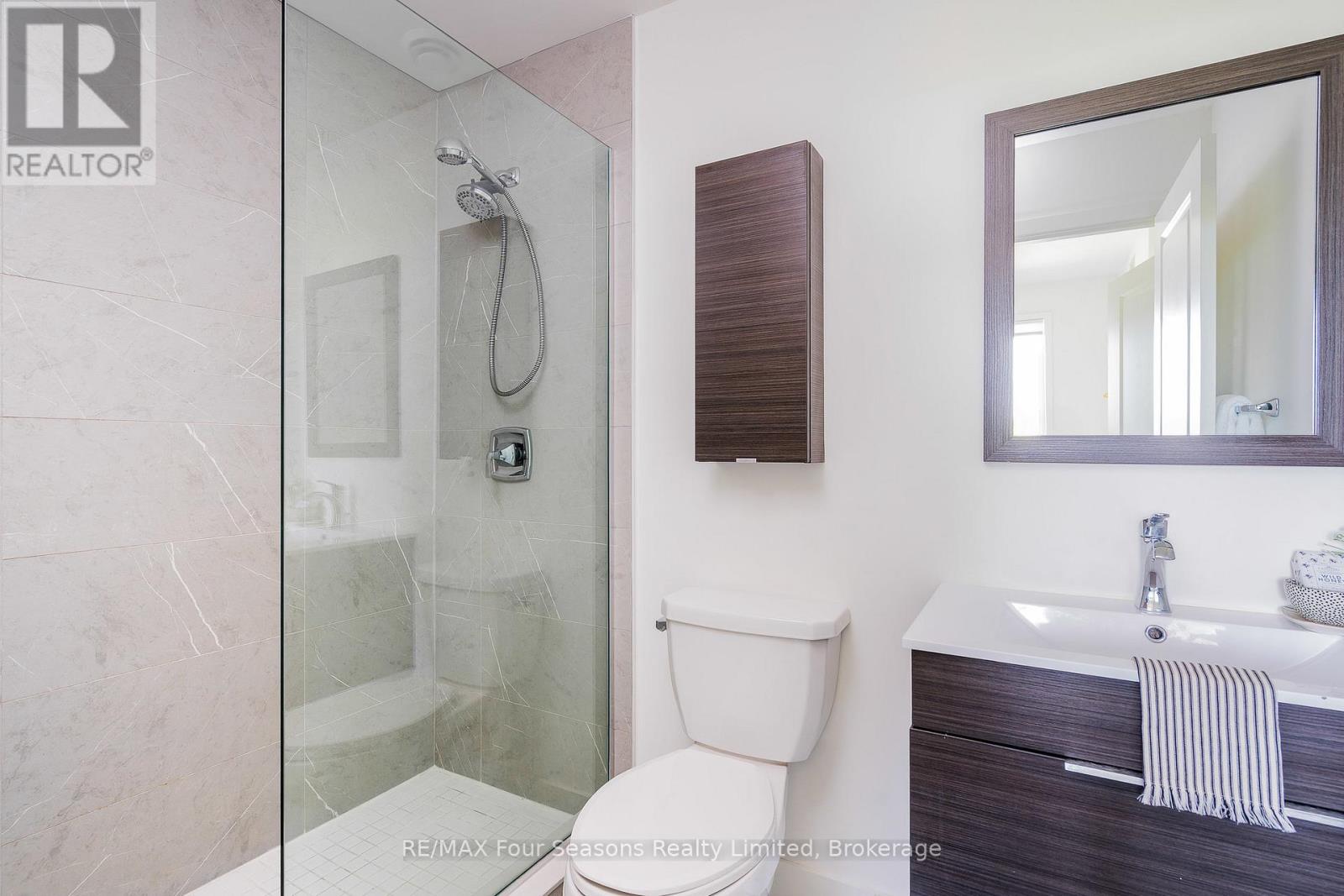 Photo 5 of 302 12 Beausoleil Lane, Blue Mountains ON