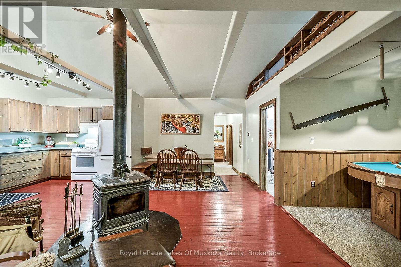 Photo 4 of 1005 Kirbys Beach Road, Bracebridge ON