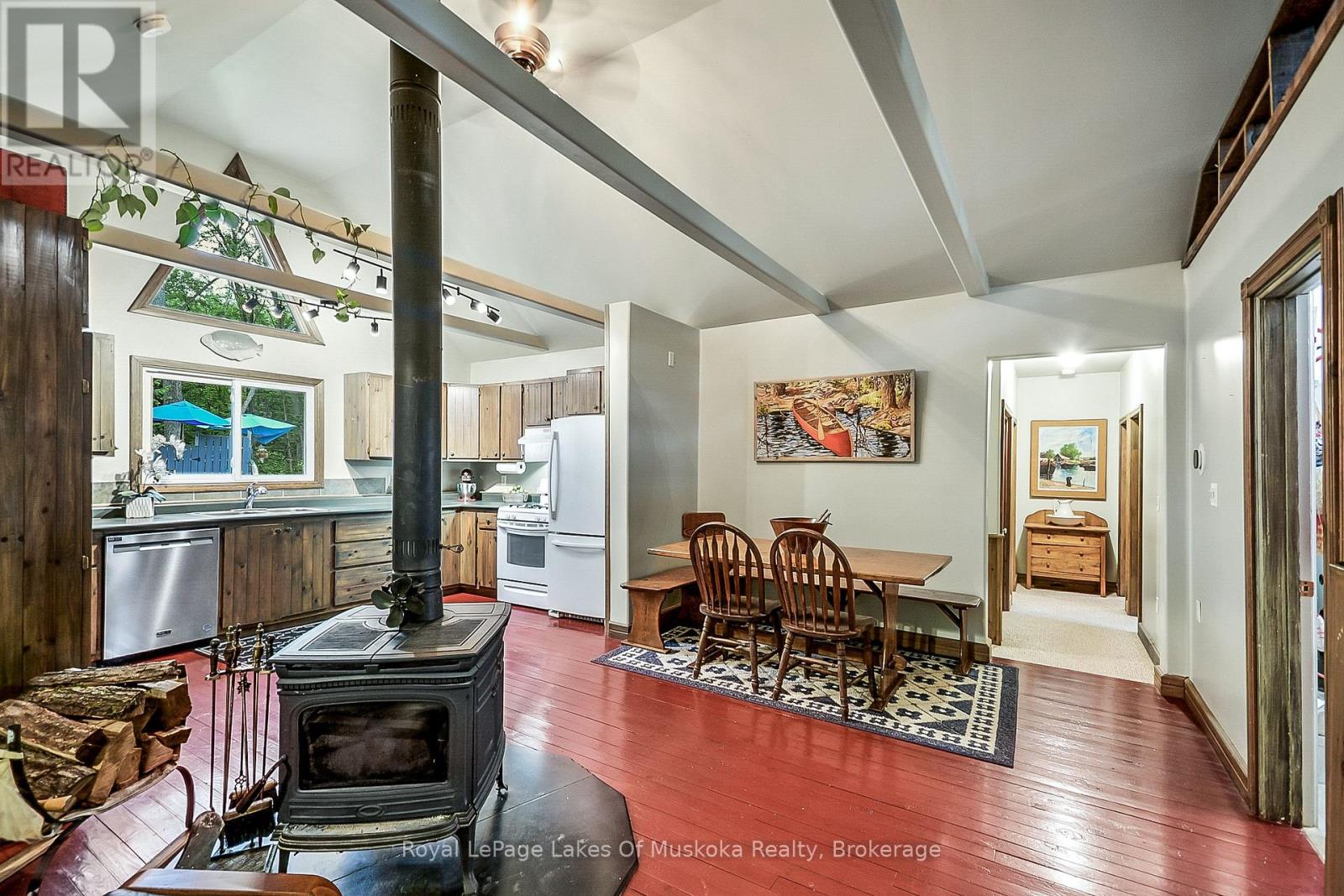 Photo 33 of 1005 Kirbys Beach Road, Bracebridge ON