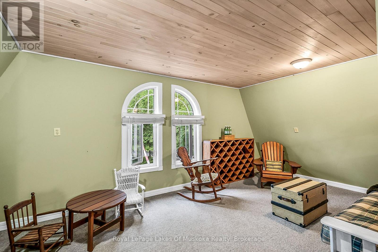 Photo 28 of 1005 Kirbys Beach Road, Bracebridge ON