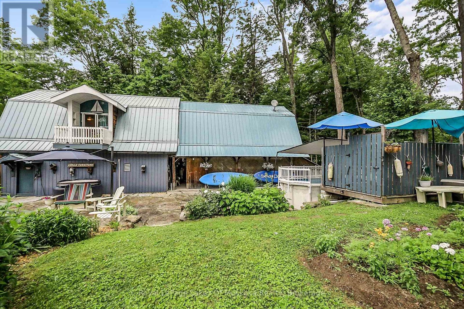 Photo 16 of 1005 Kirbys Beach Road, Bracebridge ON