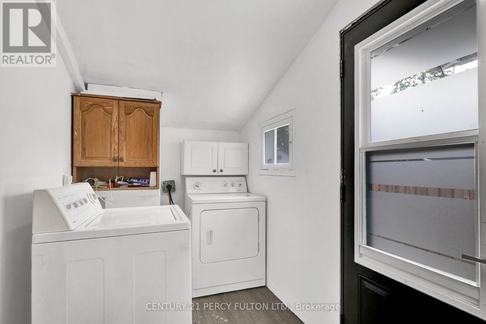 Photo 19 of 253 Princess Elizabeth Crescent, Kawartha Lakes ON