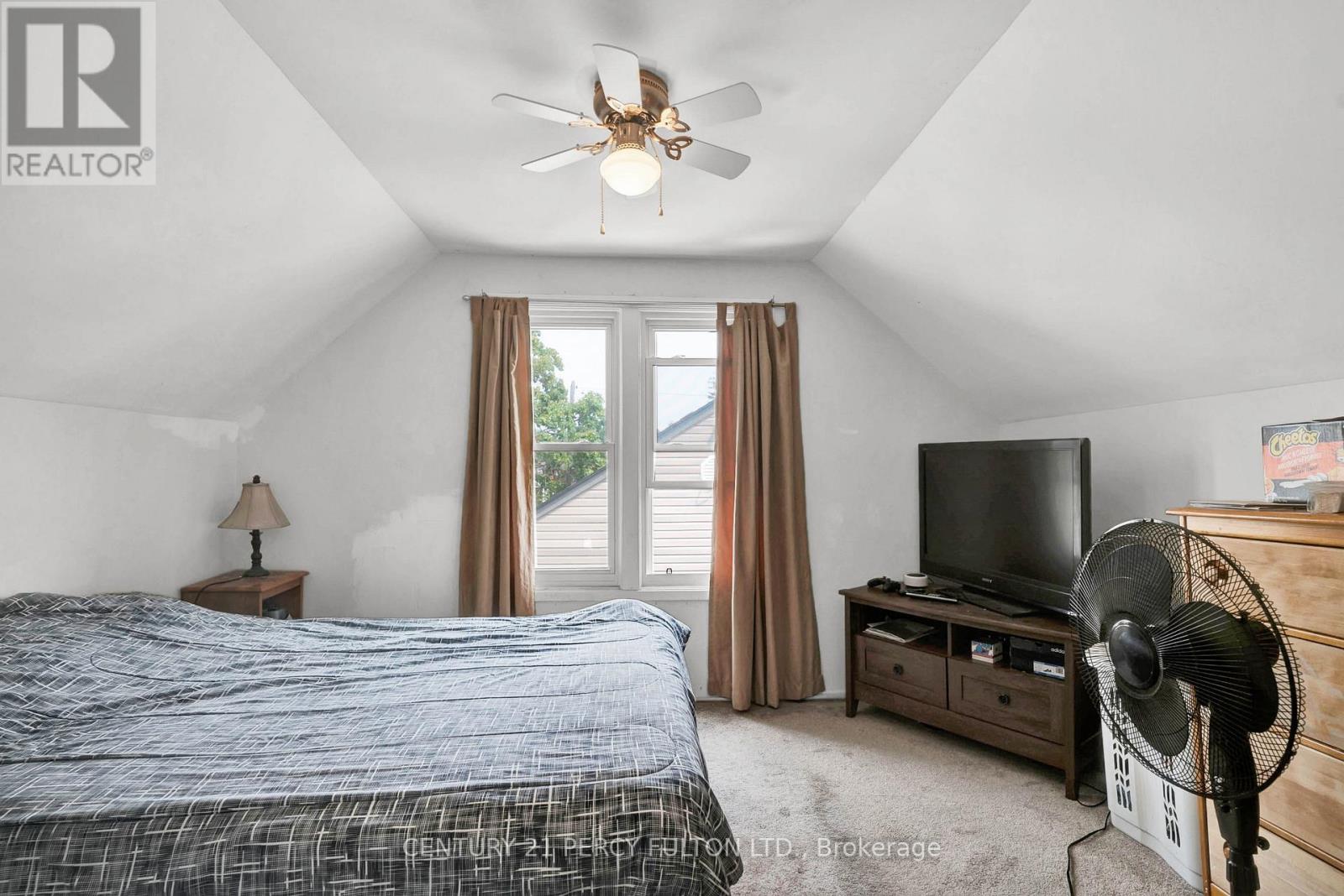 Photo 27 of 253 Princess Elizabeth Crescent, Kawartha Lakes ON