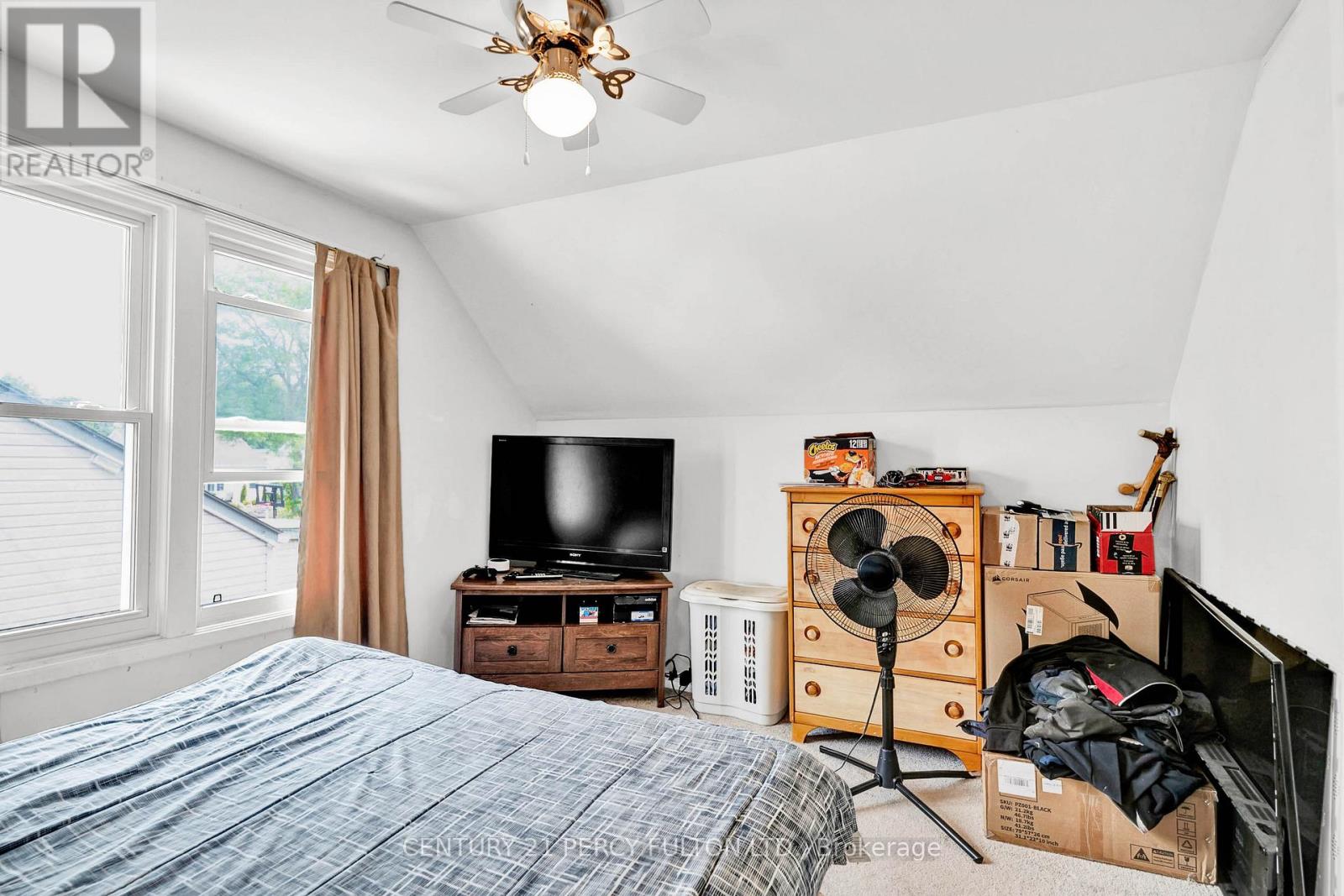 Photo 12 of 253 Princess Elizabeth Crescent, Kawartha Lakes ON