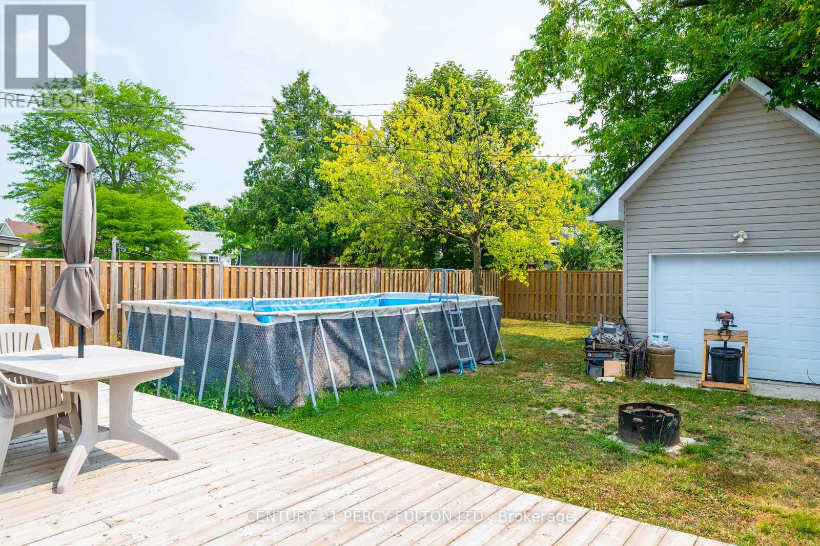 Photo 5 of 253 Princess Elizabeth Crescent, Kawartha Lakes ON