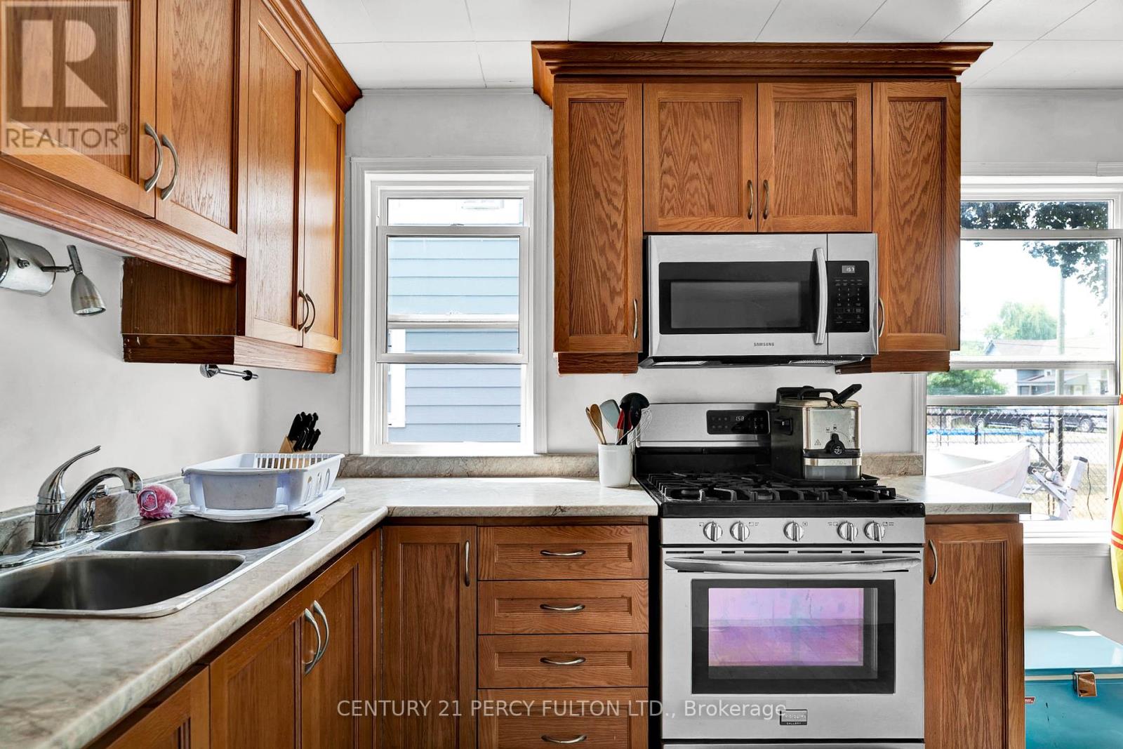 Photo 24 of 253 Princess Elizabeth Crescent, Kawartha Lakes ON