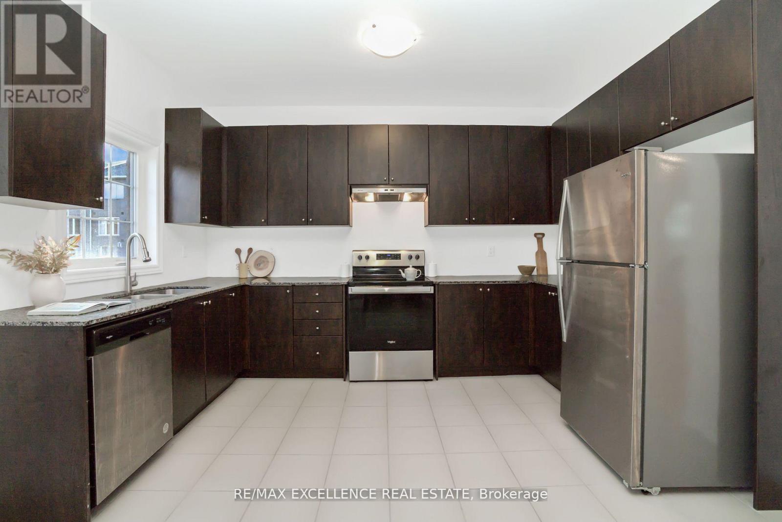Photo 7 of 439 Vandusen Avenue, Southgate ON