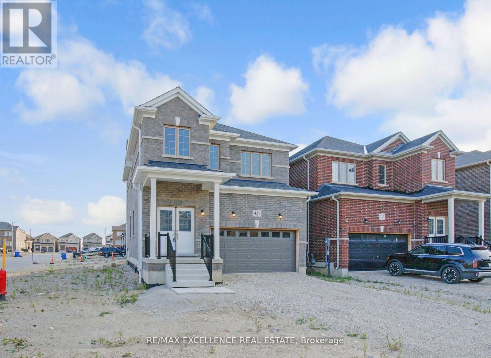 Photo 2 of 439 Vandusen Avenue, Southgate ON
