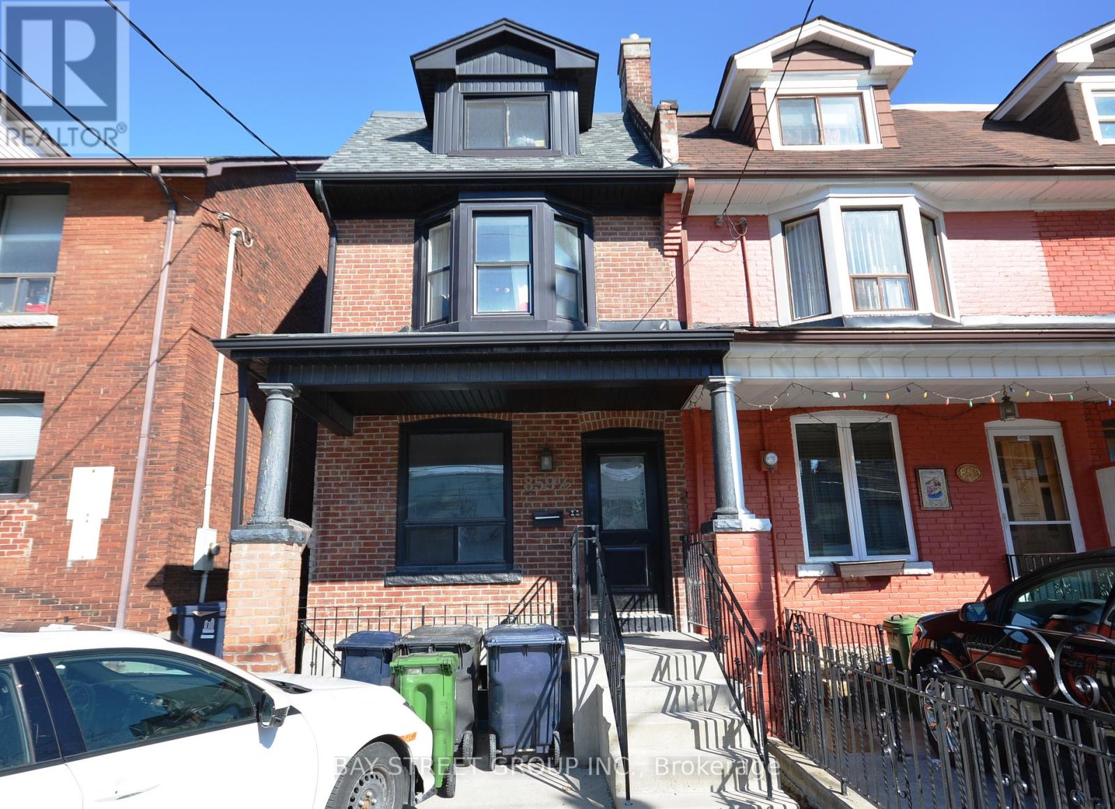 Photo 9 of Upper 859 1 2 Bathurst Street, Toronto ON