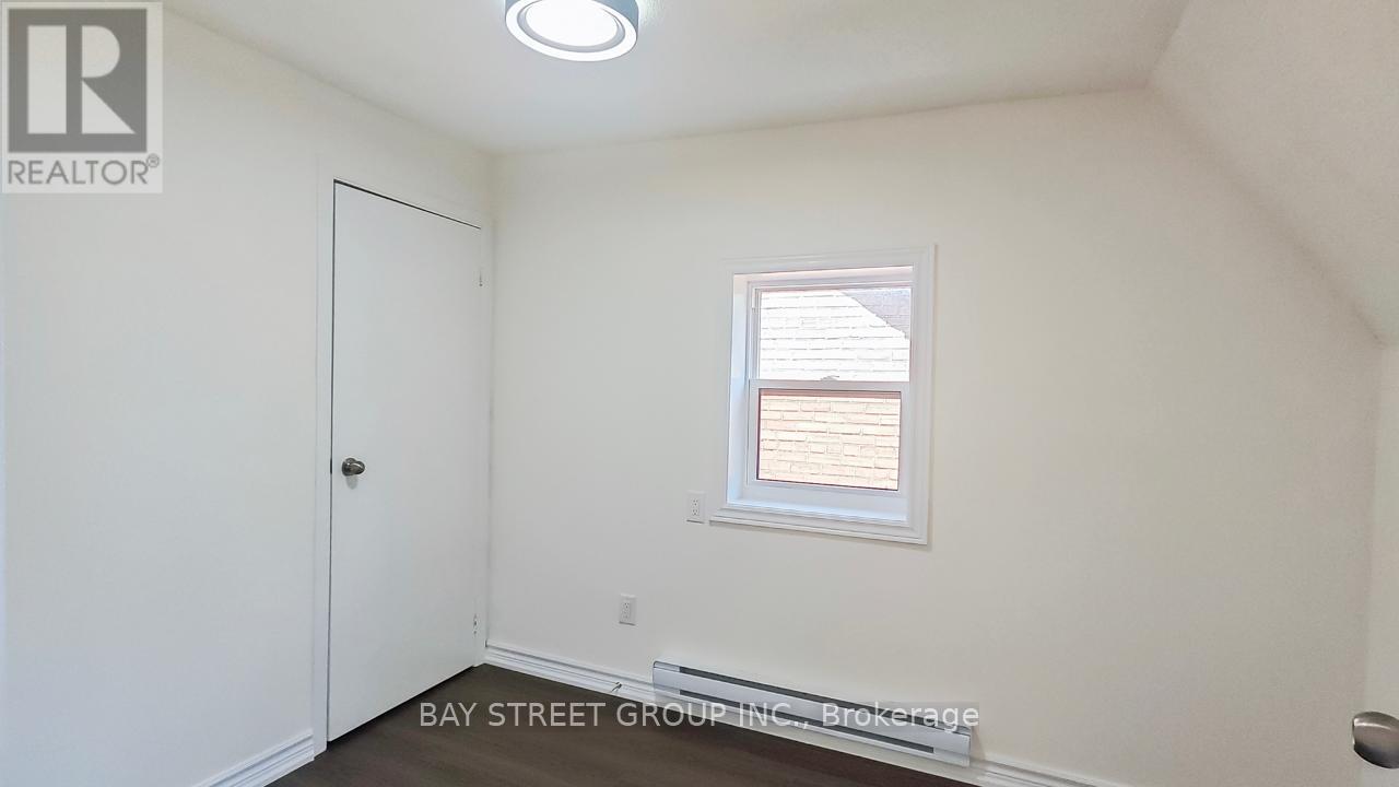 Photo 25 of Upper 859 1 2 Bathurst Street, Toronto ON