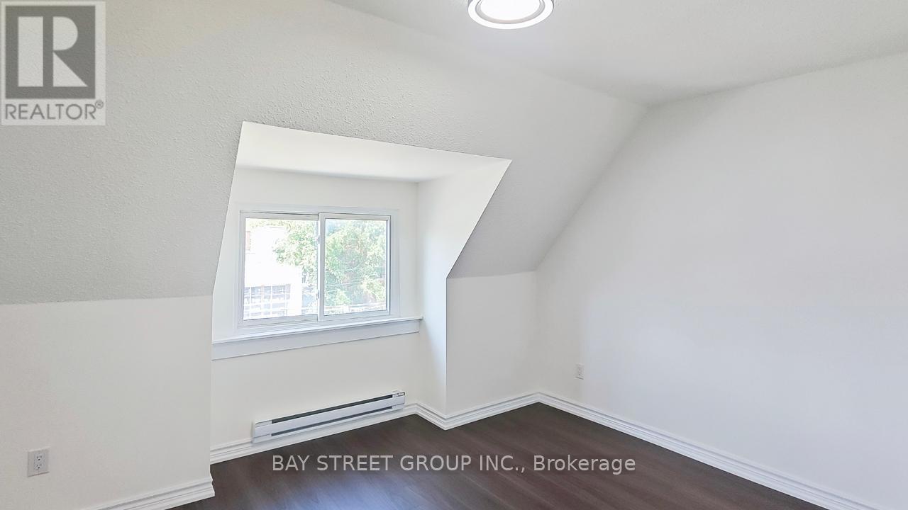 Photo 21 of Upper 859 1 2 Bathurst Street, Toronto ON