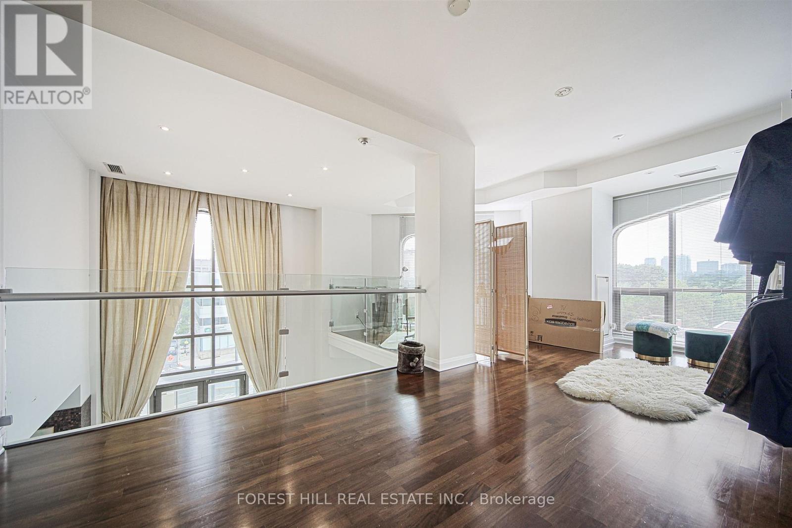 Photo 22 of 501 3 Mcalpine Street, Toronto ON