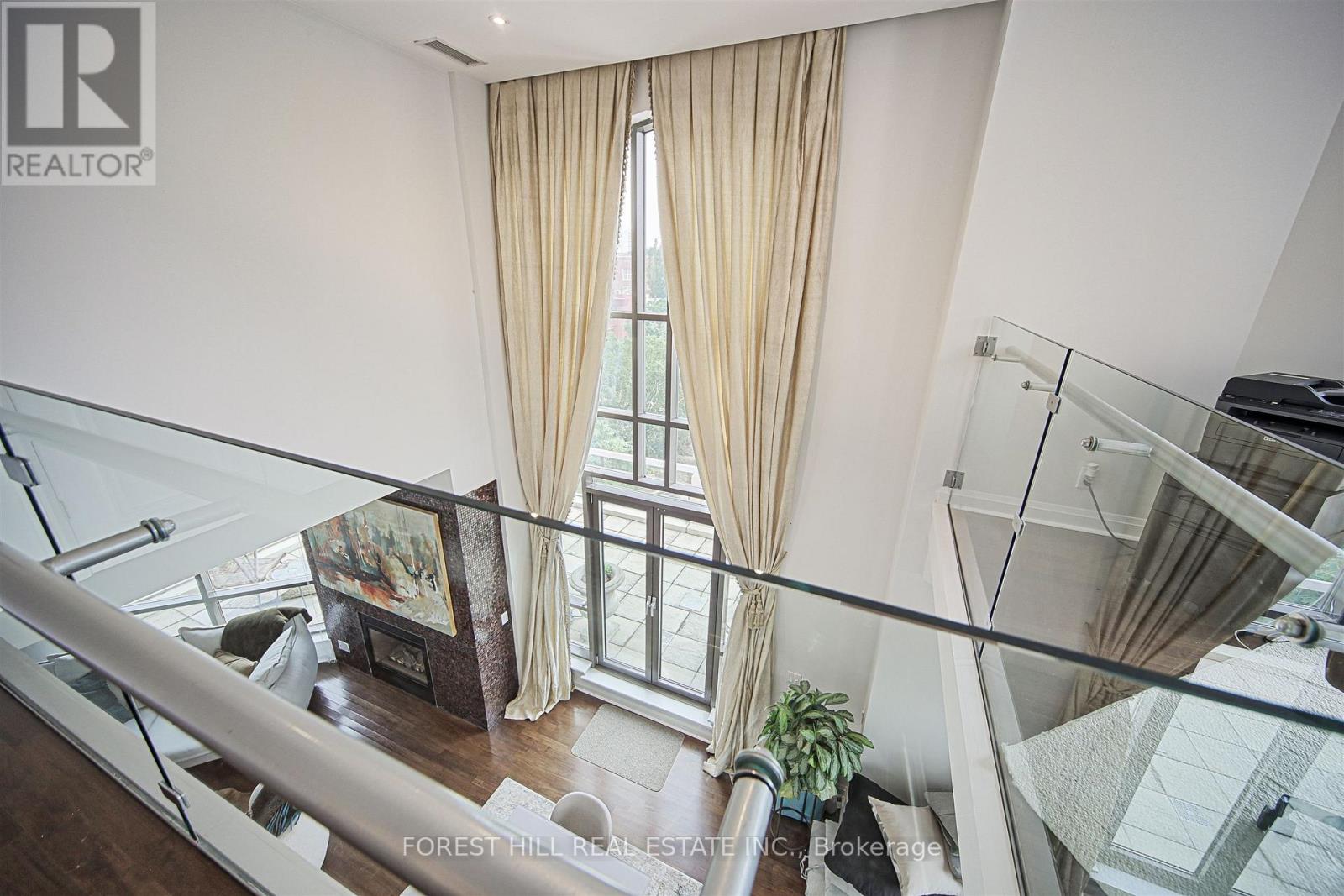 Photo 24 of 501 3 Mcalpine Street, Toronto ON