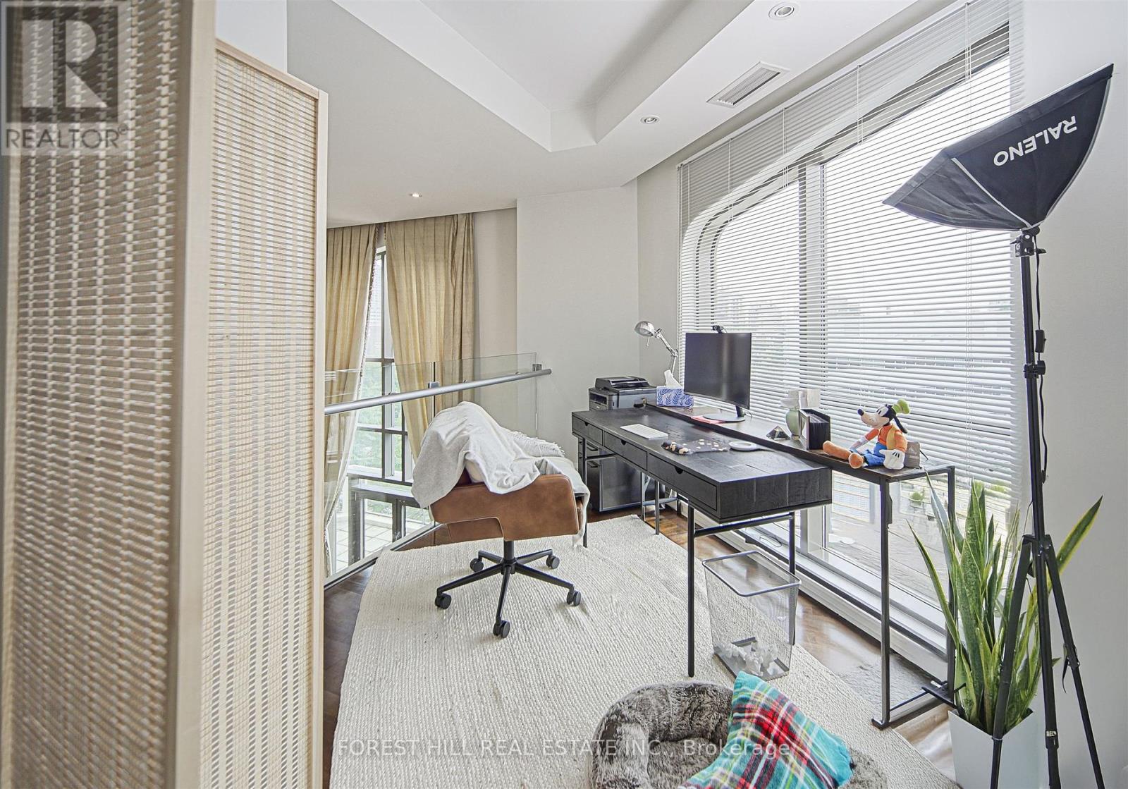 Photo 25 of 501 3 Mcalpine Street, Toronto ON