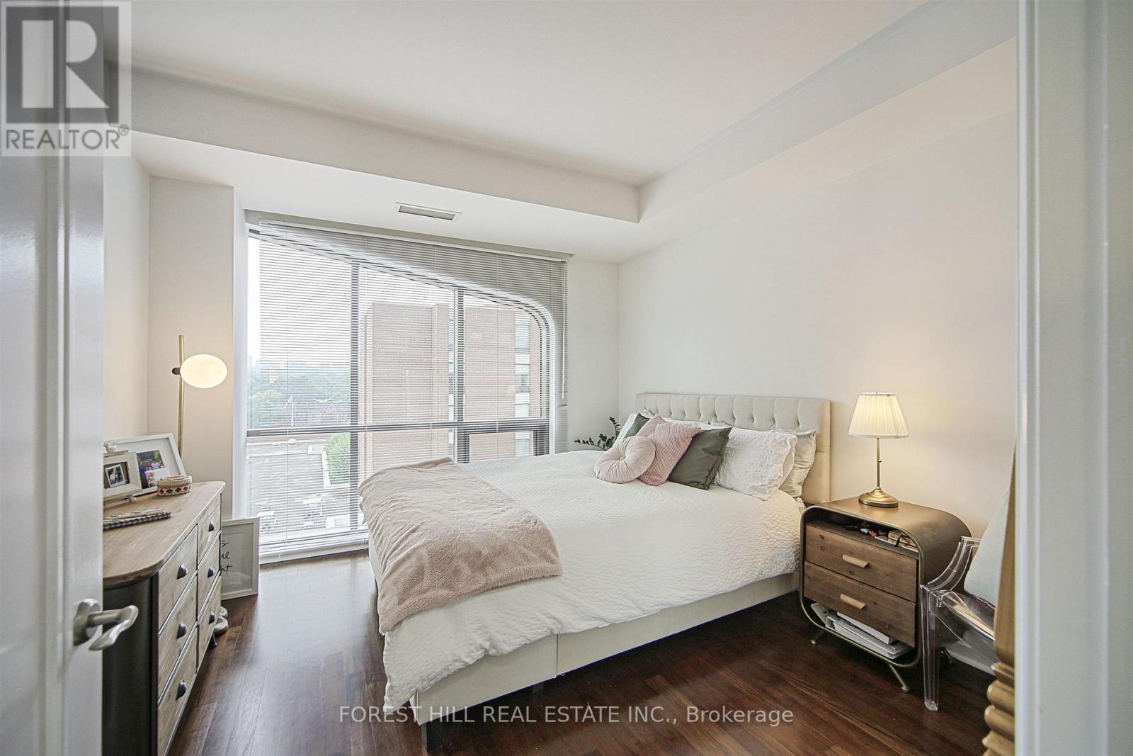 Photo 30 of 501 3 Mcalpine Street, Toronto ON