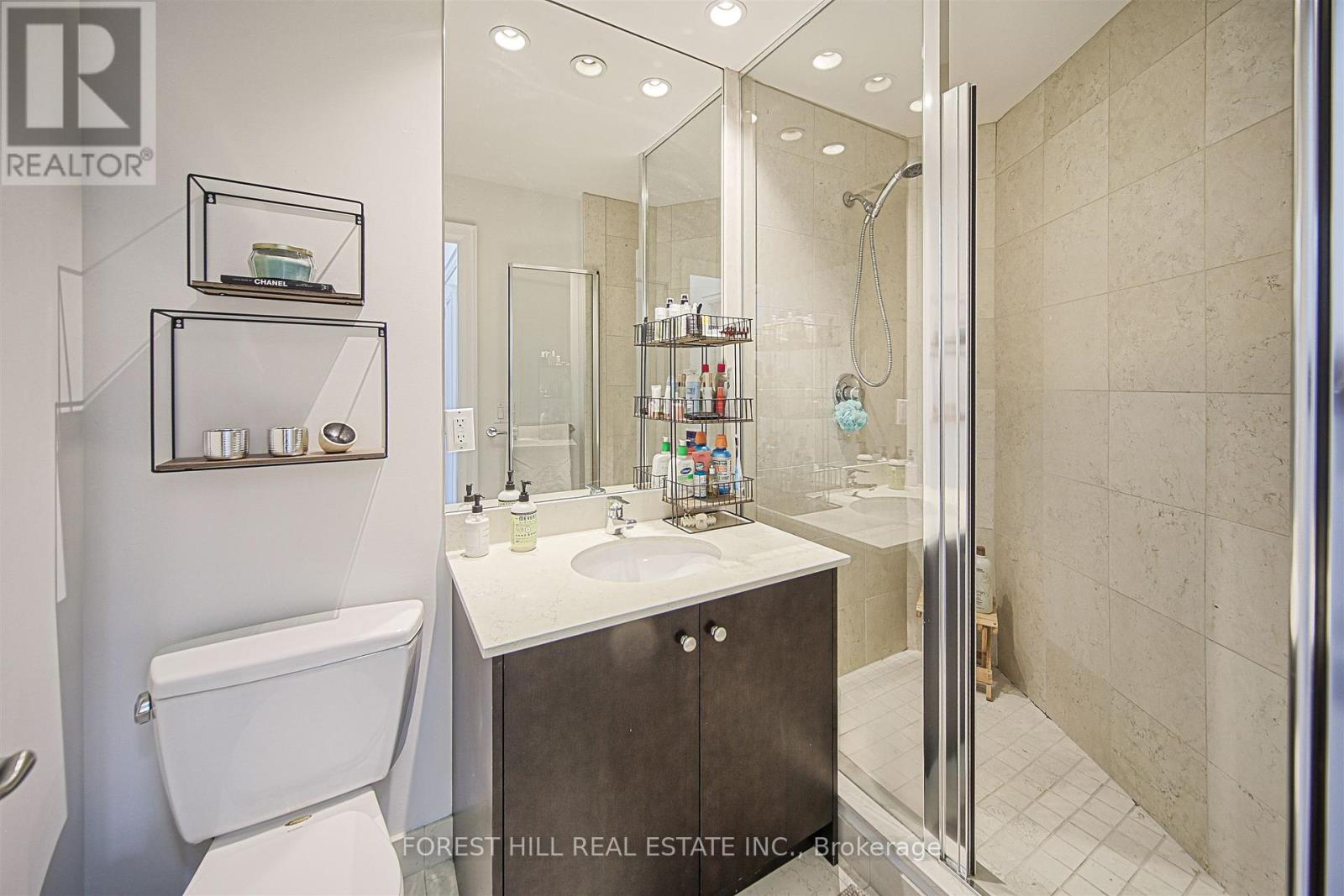 Photo 32 of 501 3 Mcalpine Street, Toronto ON