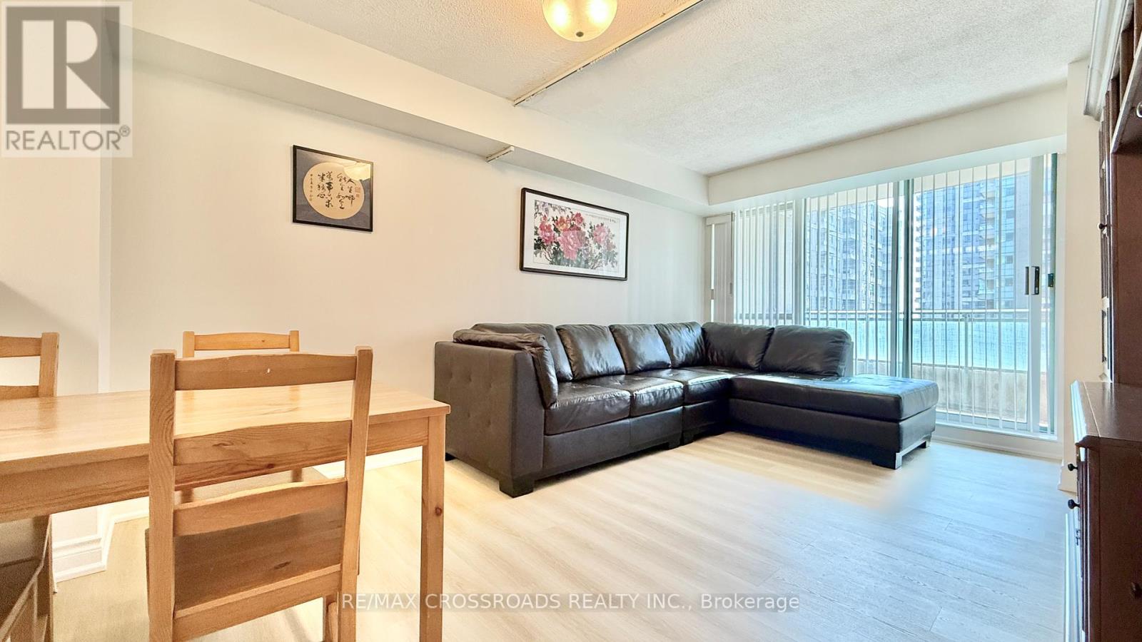 Photo 5 of 705 8 Pemberton Avenue, Toronto ON