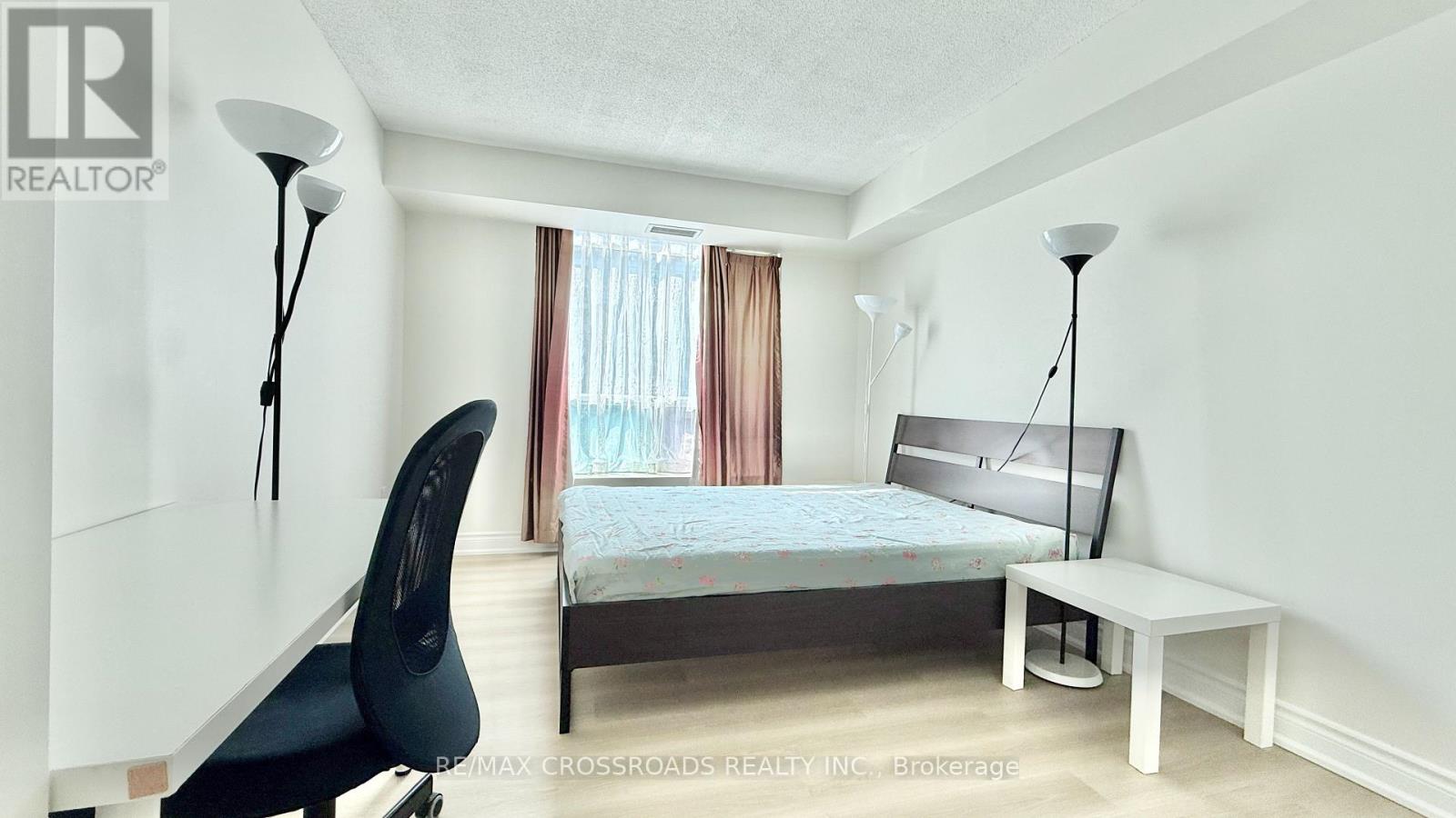 Photo 10 of 705 8 Pemberton Avenue, Toronto ON