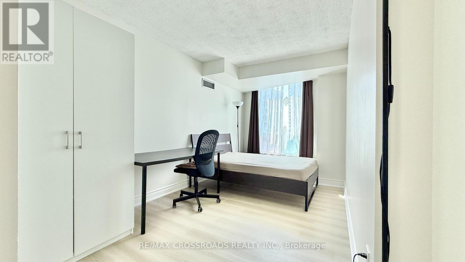 Photo 21 of 705 8 Pemberton Avenue, Toronto ON