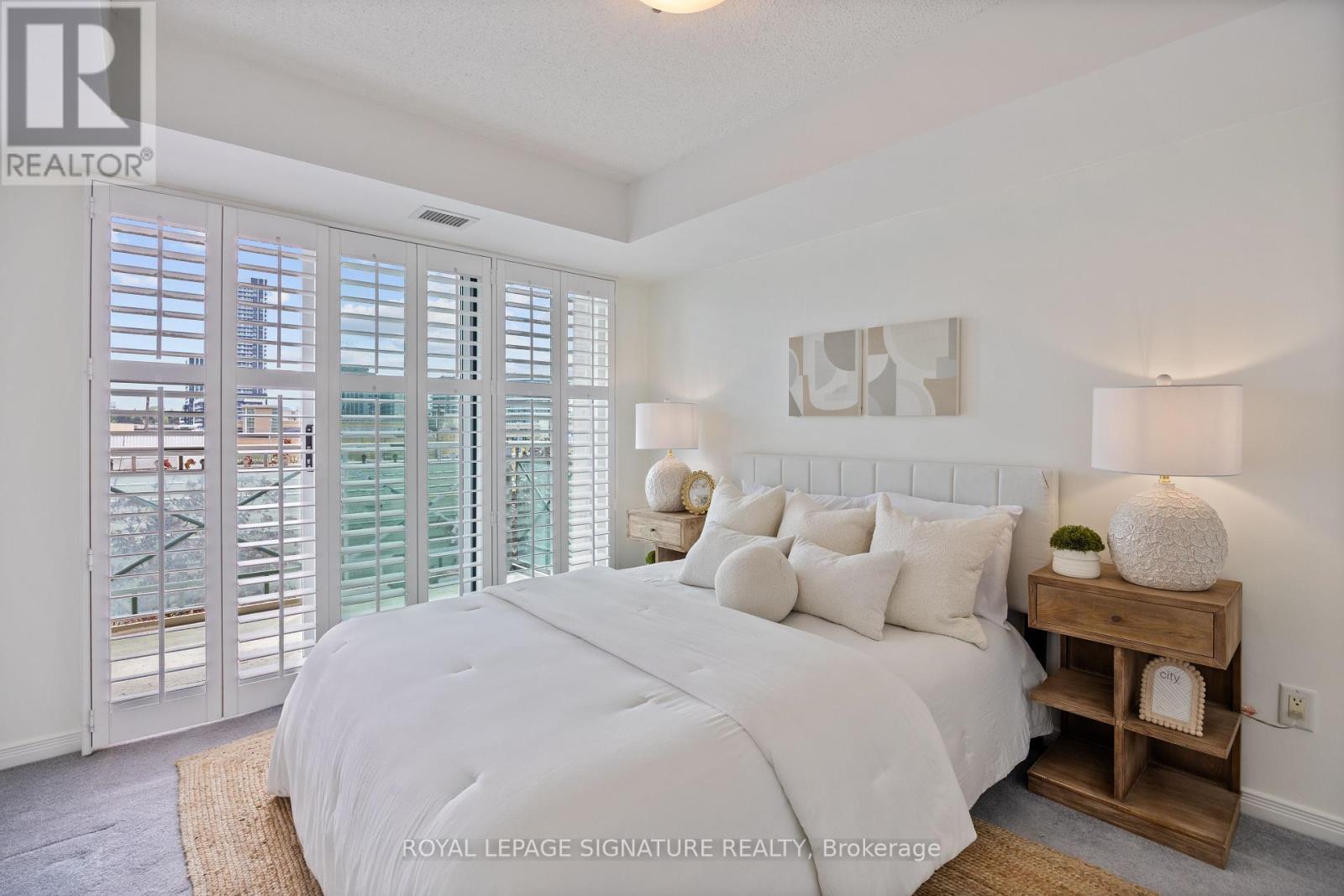 Photo 25 of 402 205 The Donway W, Toronto ON