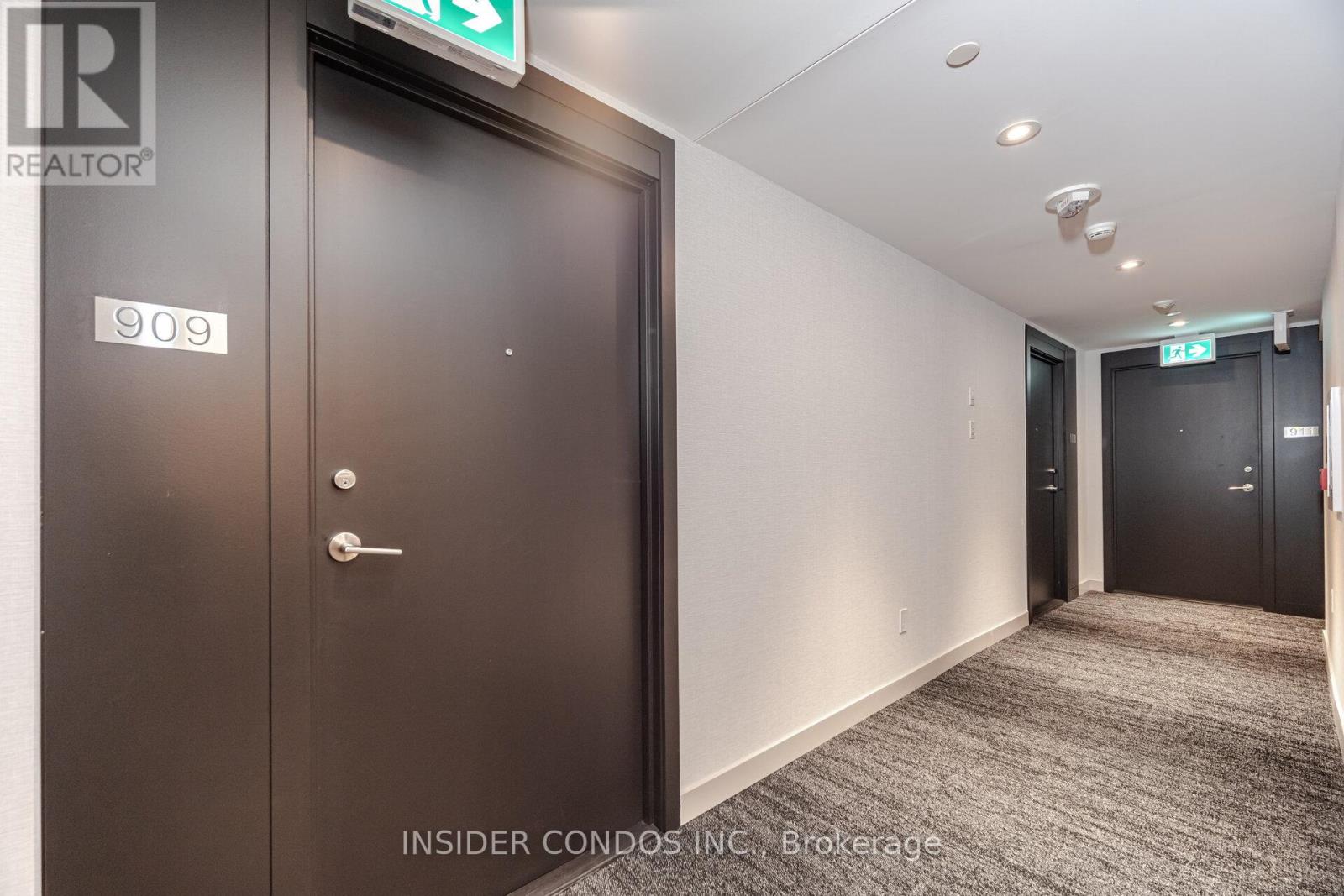 Photo 2 of 82 Dalhousie Street, Toronto ON