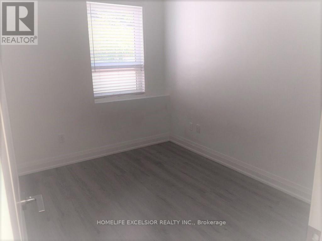 Photo 9 of Th 59 780 Sheppard Avenue E, Toronto ON