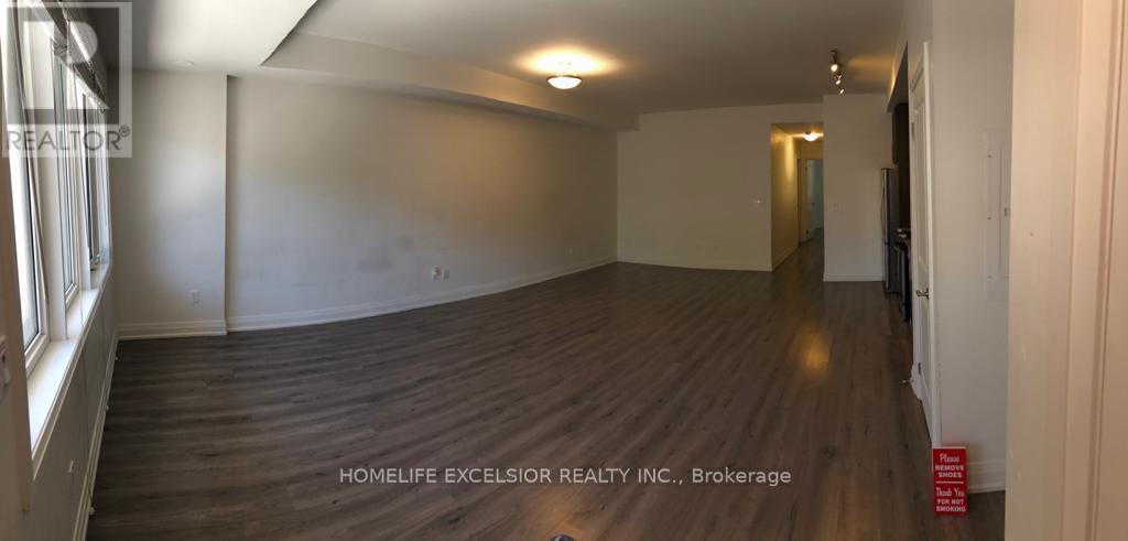 Photo 14 of Th 59 780 Sheppard Avenue E, Toronto ON