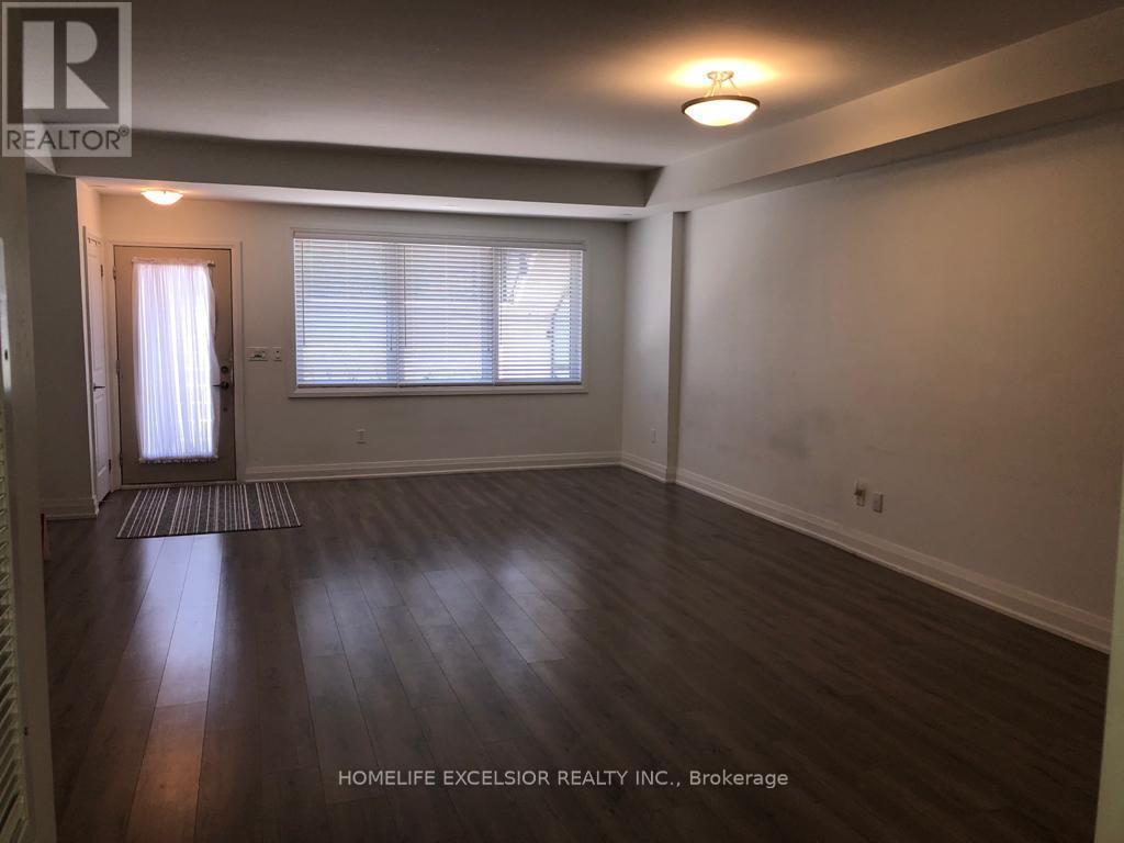 Photo 2 of Th 59 780 Sheppard Avenue E, Toronto ON