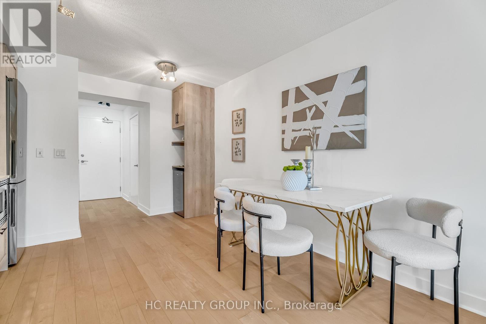 Photo 12 of 322 320 Richmond Street E, Toronto ON