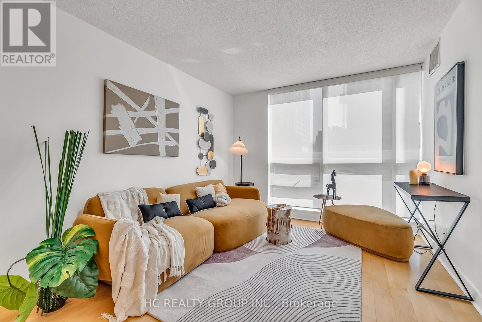 Photo 14 of 322 320 Richmond Street E, Toronto ON