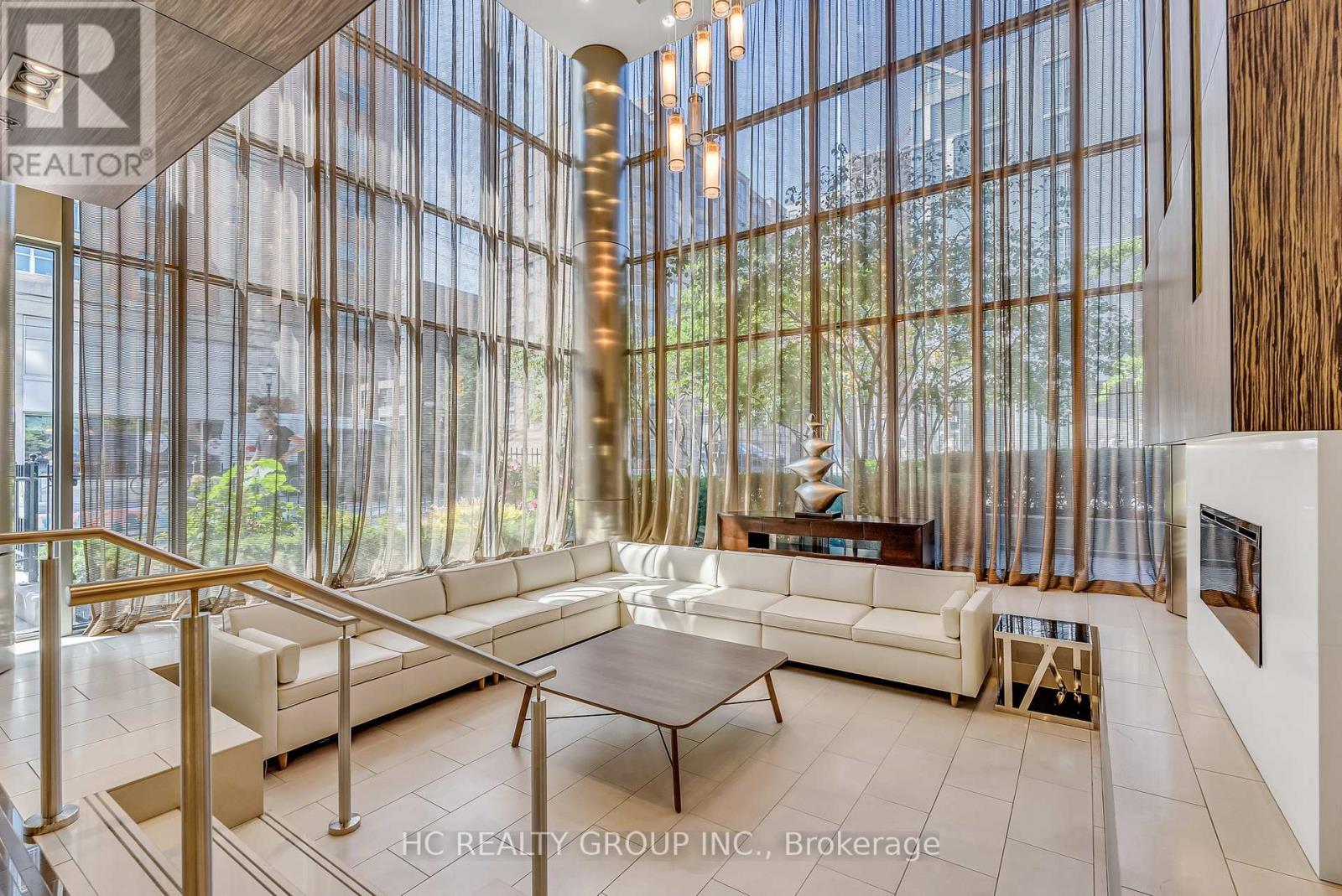Photo 3 of 322 320 Richmond Street E, Toronto ON