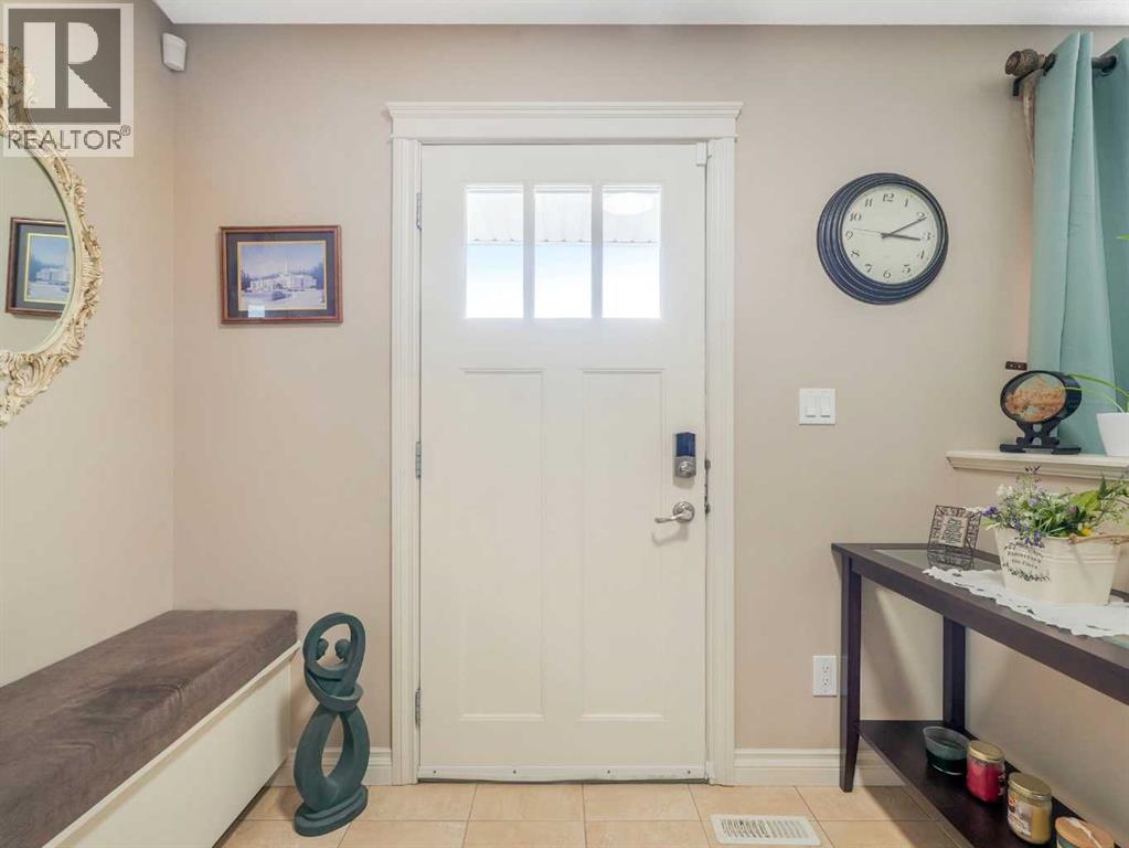 Photo 4 of 234 Robinson Drive, Leduc AB