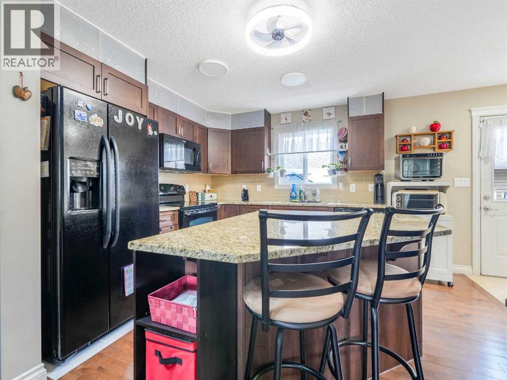 Photo 10 of 234 Robinson Drive, Leduc AB