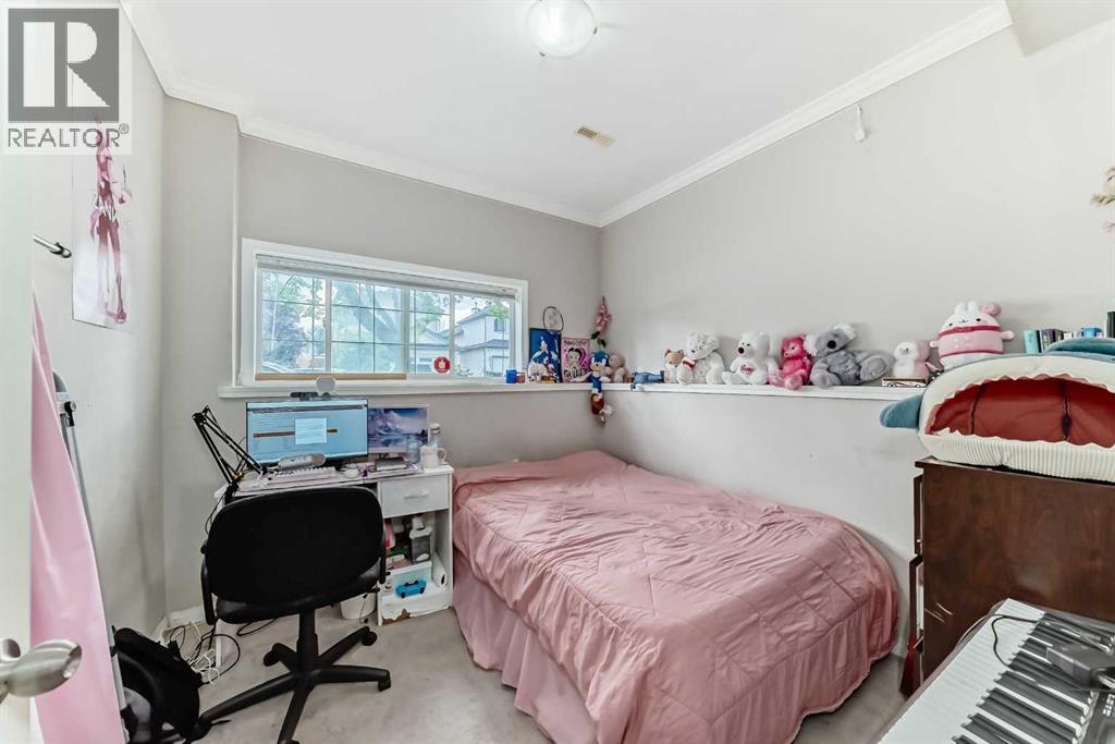 Single Family House Bi-level for Sale in  Bridleridge Road SW Bridlewood Calgary 