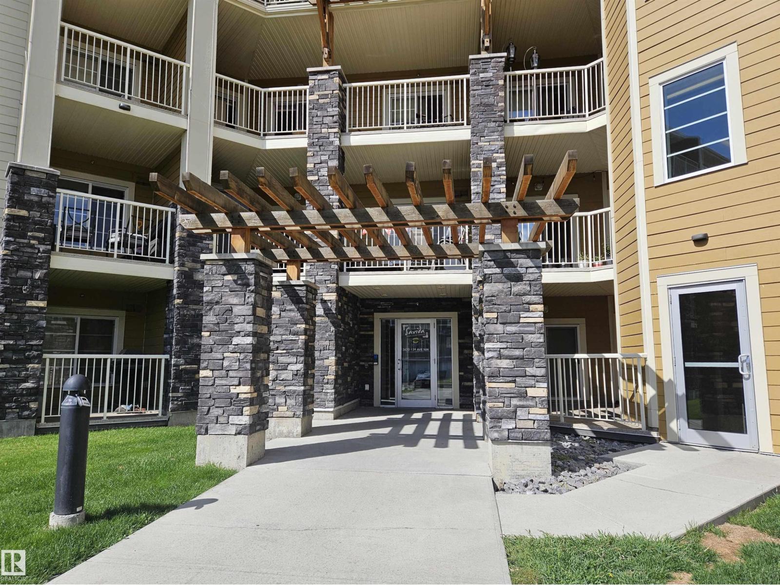 Photo 5 of 205 3670 139 Av Nw, Edmonton AB