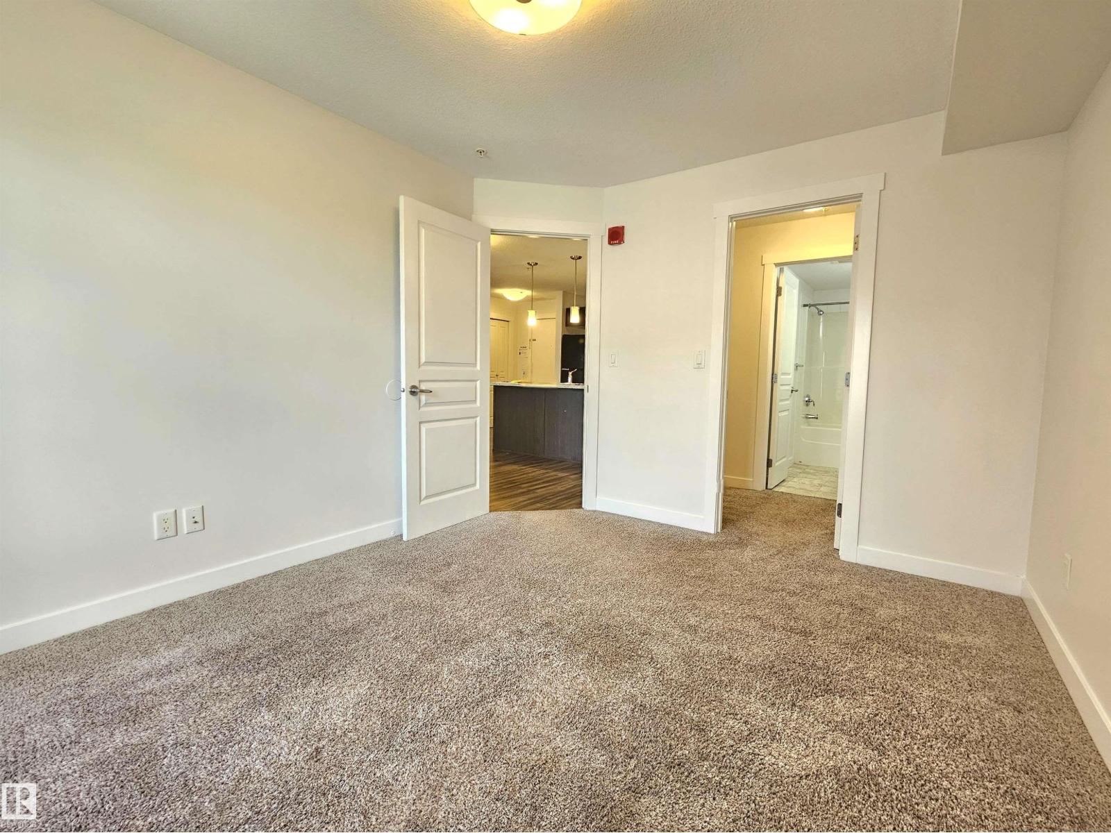 Photo 21 of 205 3670 139 Av Nw, Edmonton AB