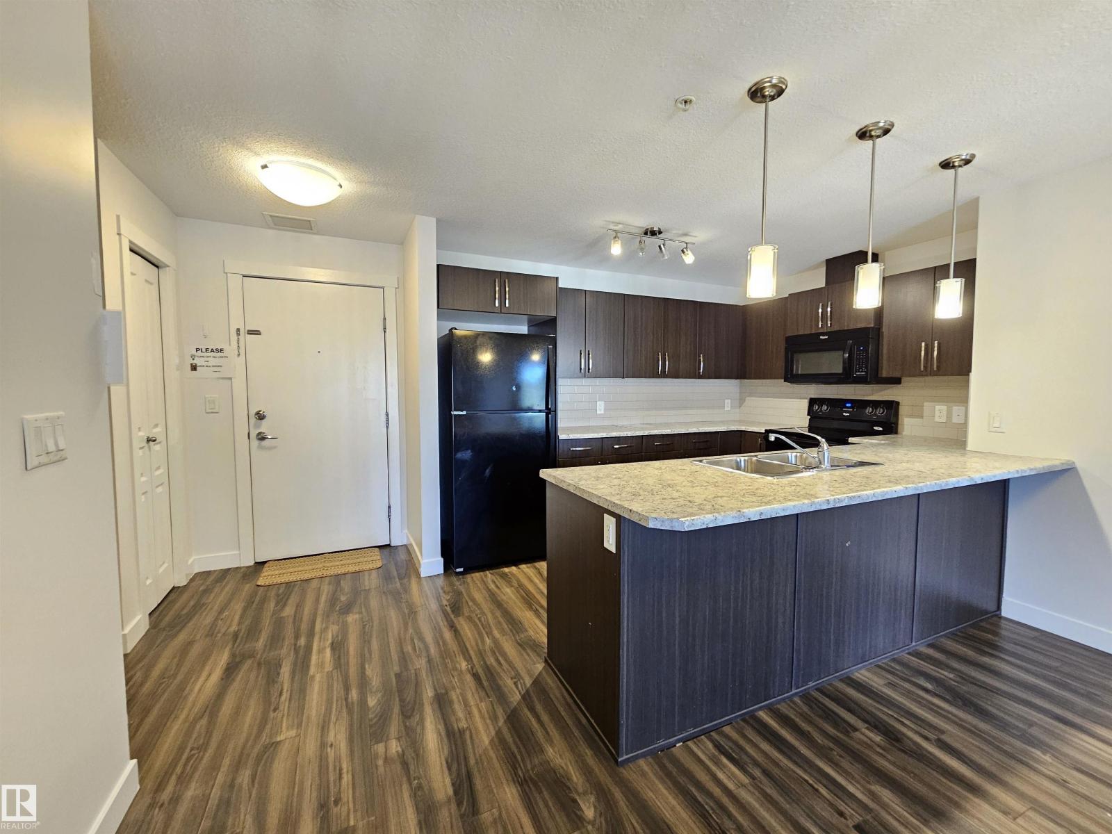 Photo 19 of 205 3670 139 Av Nw, Edmonton AB