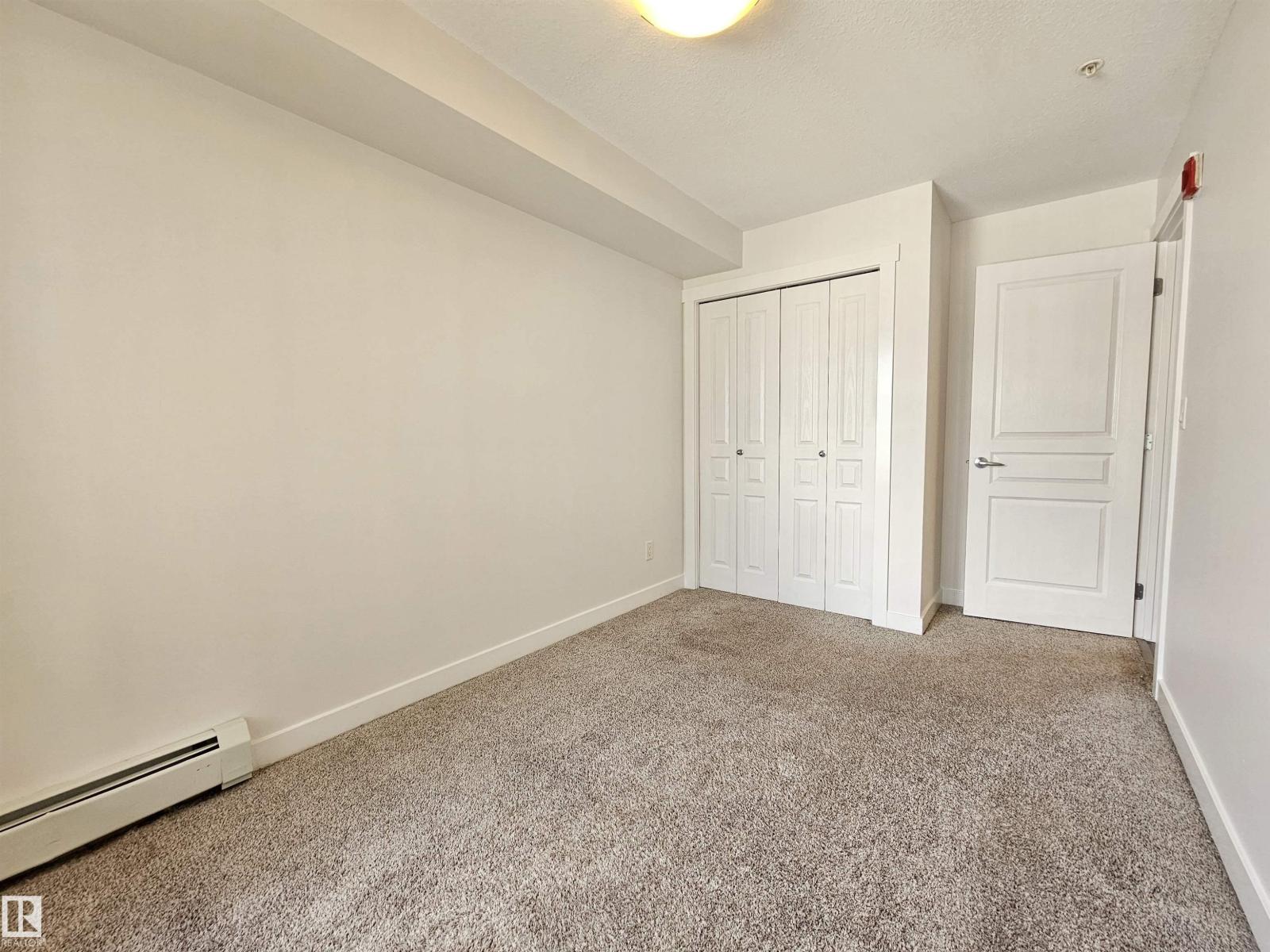 Photo 13 of 205 3670 139 Av Nw, Edmonton AB