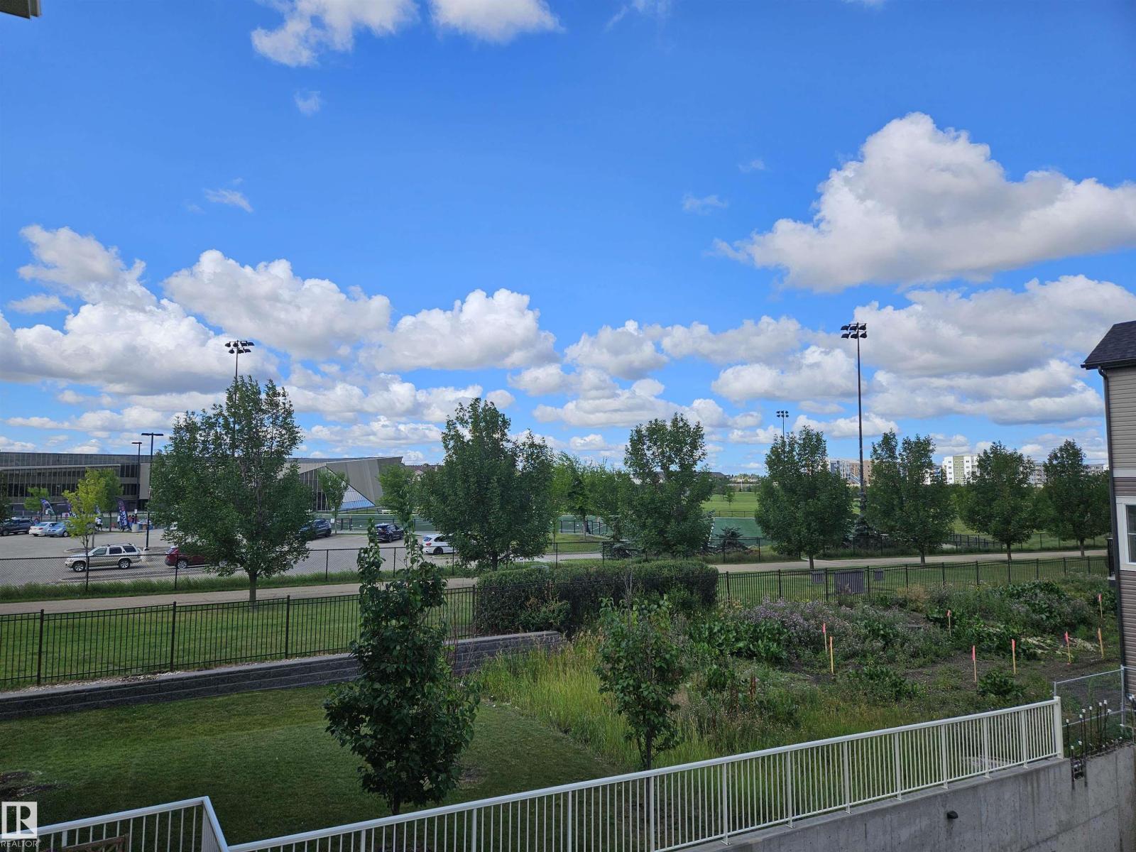 Photo 6 of 205 3670 139 Av Nw, Edmonton AB