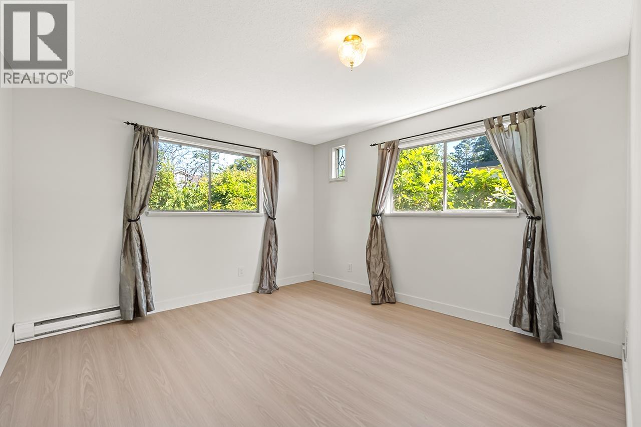 Photo 25 of 1027 Nanaimo Street, New Westminster BC