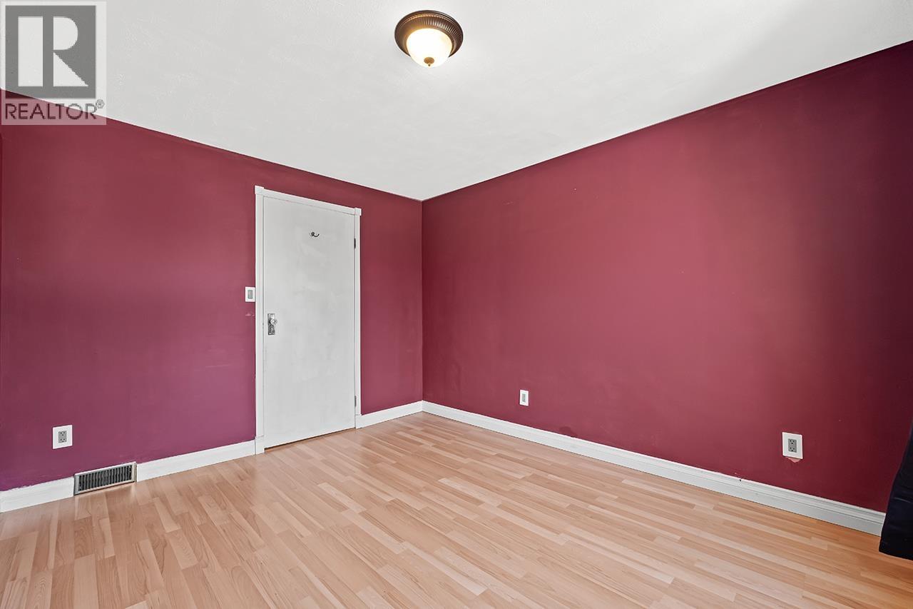 Photo 23 of 1027 Nanaimo Street, New Westminster BC